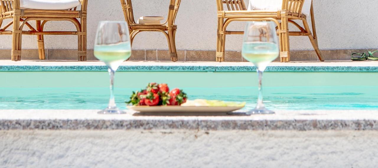 La Casa Di Memmi Suites & Rooms 圣特雷莎加卢拉 外观 照片